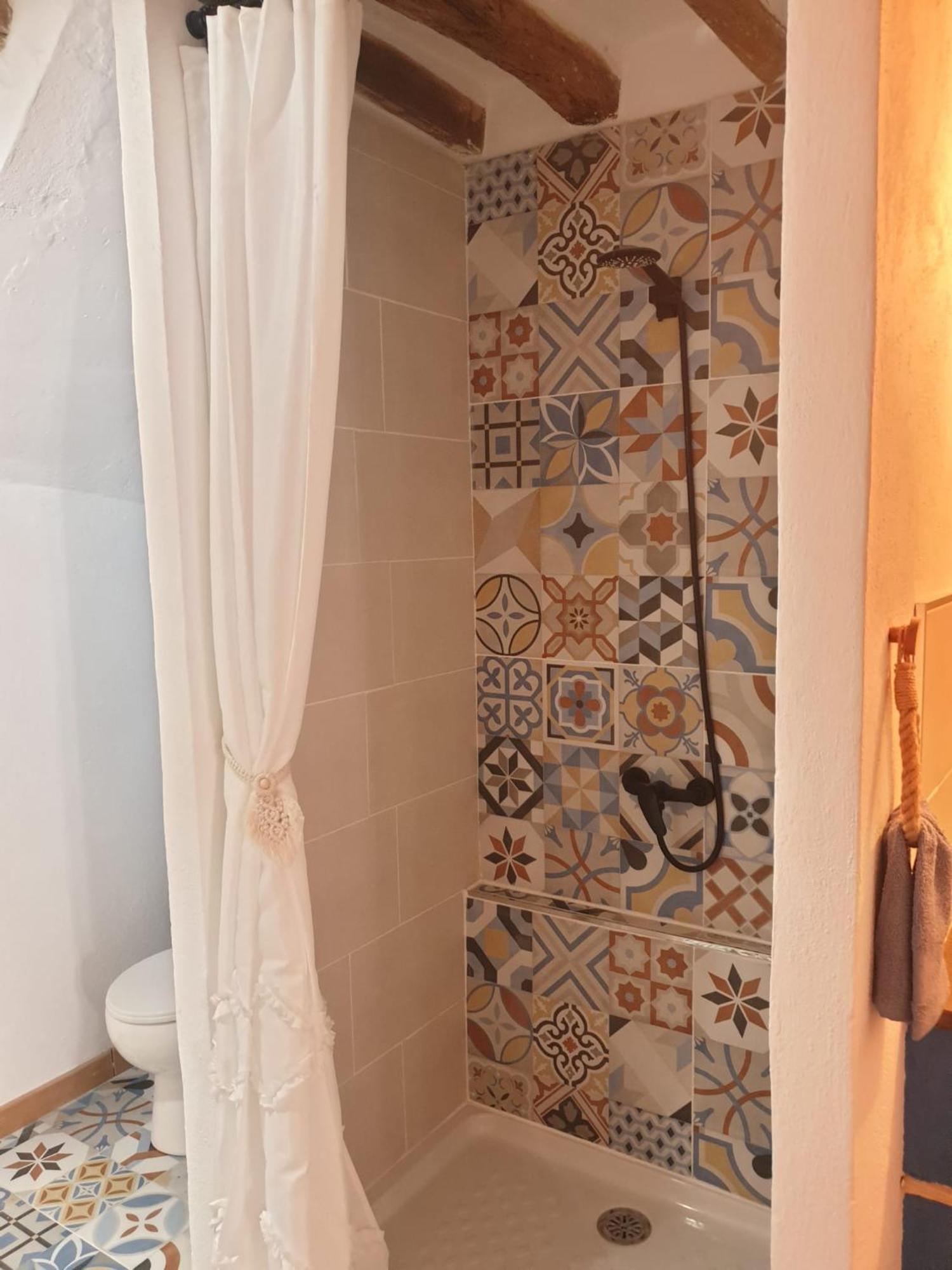 Casa Carrie Daire Válor Dış mekan fotoğraf